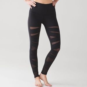 LuluLemon Wunder Under High-Rise Mesh Leggings